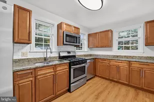 406 Gilmoure Dr, Silver Spring, MD 20901 - Photo 12