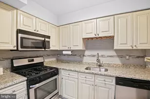 2105 Walsh View Terrace, Silver Spring, MD 20902 - Photo 2
