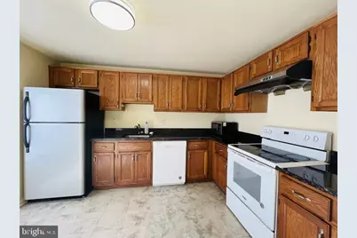 10508 Smithy Court, North Potomac, MD 20878 - Photo 4