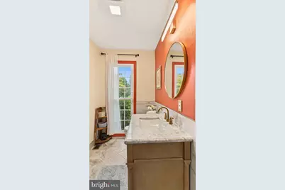 9117 Willow Pond Lane, Potomac, MD 20854 - Photo 10