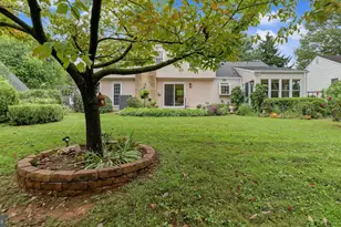 9117 Willow Pond Ln, Potomac, MD 20854 - Photo 56