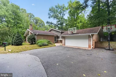 8200 Stone Trail Drive, Bethesda, MD 20817 - Photo 2