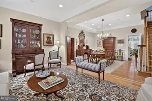 8503 Gavin Manor Ct, Chevy Chase, MD 20815 - Photo 10