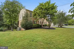 14800 Pebblestone Dr, Silver Spring, MD 20905 - Photo 2