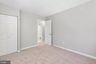 15 Grovepoint Ct, Potomac, MD 20854 - Photo 40