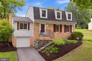 15 Grovepoint Ct, Potomac, MD 20854 - Photo 1