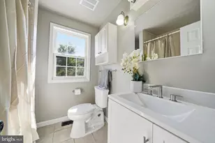 10703 Shaftsbury St, Kensington, MD 20895 - Photo 38