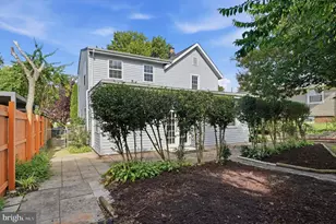 10703 Shaftsbury St, Kensington, MD 20895 - Photo 42