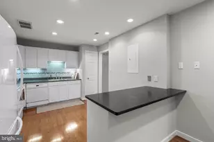 11420 Strand Dr, Rockville, MD 20852 - Photo 14