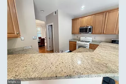 817 Royal Crescent, Rockville, MD 20850 - Photo 8