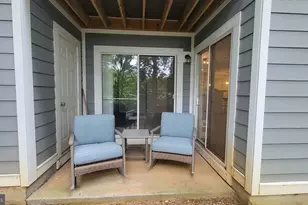 20404 Shore Harbour Dr, Germantown, MD 20874 - Photo 10