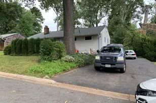 112 Rolling Road E, Gaithersburg, MD 20877 - Photo 1