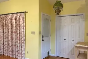 112 Rolling Road E, Gaithersburg, MD 20877 - Photo 2