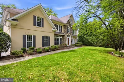 5818 Bradley Boulevard, Bethesda, MD 20814 - Photo 2