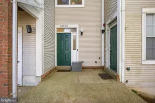 10320 Royal Woods Ct, Montgomery Village, MD 20886 - Photo 2