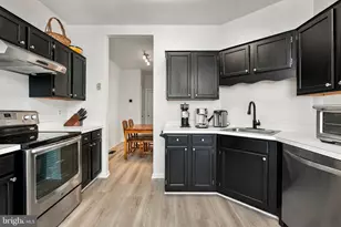 10320 Royal Woods Ct, Montgomery Village, MD 20886 - Photo 12