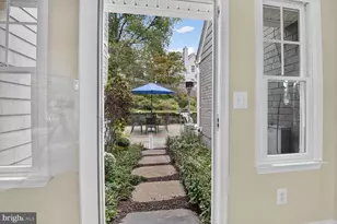 10211 Oldfield Dr, Kensington, MD 20895 - Photo 42
