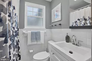 10211 Oldfield Dr, Kensington, MD 20895 - Photo 24