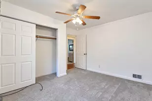 5934 Lemay Rd, Rockville, MD 20851 - Photo 18
