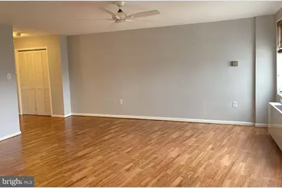10201 Grosvenor Place #1628, Rockville, MD 20852 - Photo 8