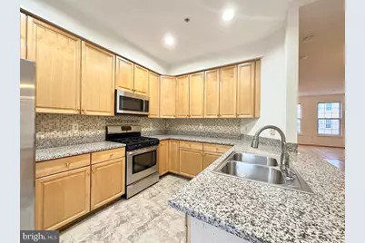 114 Longpoint Way, Gaithersburg, MD 20878 - Photo 12