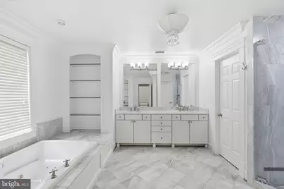 4702 W West Virginia Avenue, Bethesda, MD 20814 - Photo 14