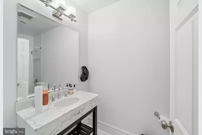 4702 W West Virginia Avenue, Bethesda, MD 20814 - Photo 30