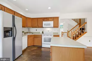13 Drumcastle Ct, Germantown, MD 20876 - Photo 16