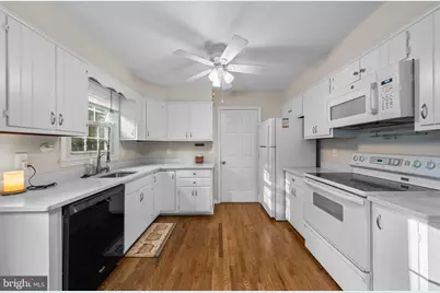 28720 Greenberry Drive, Gaithersburg, MD 20882 - Photo 12