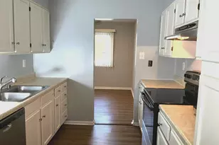 8 Russell Ave, Gaithersburg, MD 20877 - Photo 6