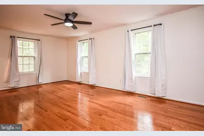 10036 Maple Leaf, Gaithersburg, MD 20886 - Photo 18