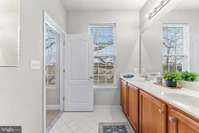 224 N Summit Avenue #28-224, Gaithersburg, MD 20877 - Photo 30