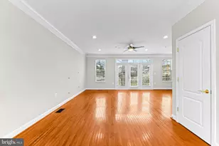 224 N Summit Ave, Gaithersburg, MD 20877 - Photo 12