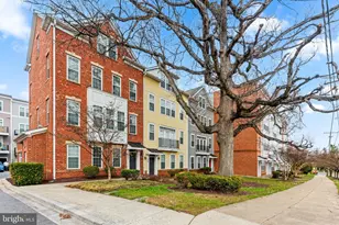 224 N Summit Ave, Gaithersburg, MD 20877 - Photo 1