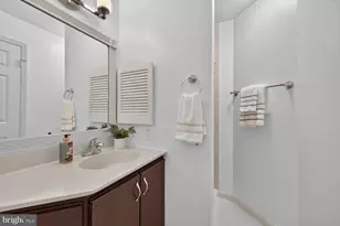 5818 Inman Park Cir, Rockville, MD 20852 - Photo 20