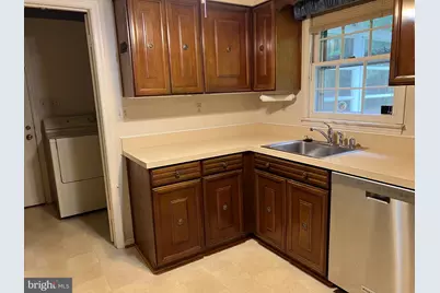 15208 Carrolton Road, Rockville, MD 20853 - Photo 10