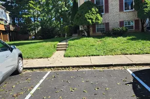 32 Sebastiani Blvd, Gaithersburg, MD 20878 - Photo 4