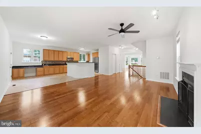 13814 Crownsgate Way, Germantown, MD 20874 - Photo 14