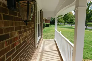 1725 Glastonberry Rd, Rockville, MD 20854 - Photo 2