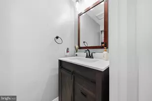 7402 Tarfside Ln, Gaithersburg, MD 20879 - Photo 12