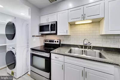 5700 Chapman Mill Drive #2201, Rockville, MD 20852 - Photo 8