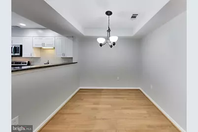 5700 Chapman Mill Drive #2201, Rockville, MD 20852 - Photo 6