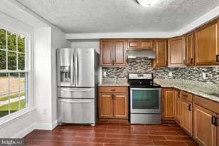 627 Coral Reef Dr, Gaithersburg, MD 20878 - Photo 14