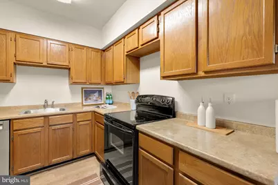 6060 California Circle #406, Rockville, MD 20852 - Photo 32