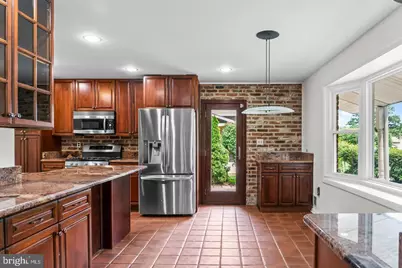 11820 Enid Drive, Potomac, MD 20854 - Photo 4