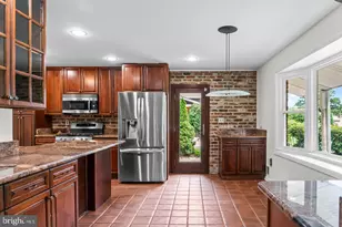 11820 Enid Dr, Potomac, MD 20854 - Photo 4
