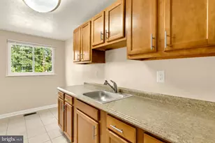18312 Quondal Ct, Gaithersburg, MD 20877 - Photo 4