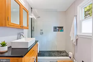 12205 Horse Center Rd, North Potomac, MD 20878 - Photo 18