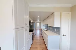 8 Big Acre Square, Gaithersburg, MD 20878 - Photo 4