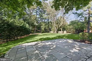 9813 Brookford Rd, Potomac, MD 20854 - Photo 6